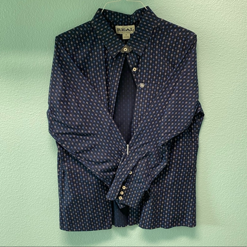 Gorgeous blue Ariat Western Shirt